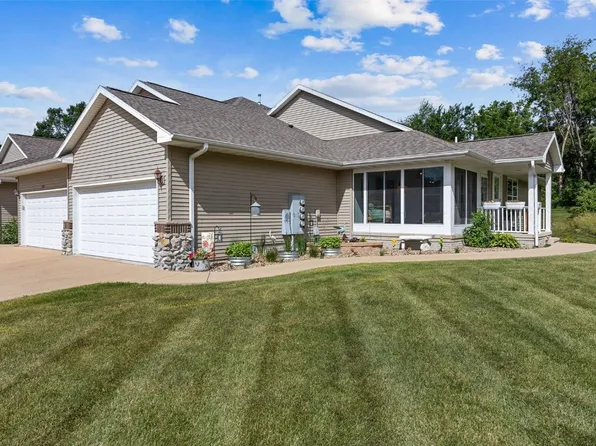 3531 Stoney Point Rd SW, Cedar Rapids, IA 52404