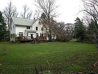 Exterior side/back yard