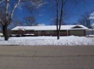 365 Payson St, Hoffman Estates, IL 60169