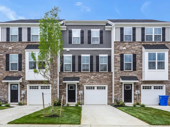 9 Foxwood Dr, Hainesport, NJ 08036