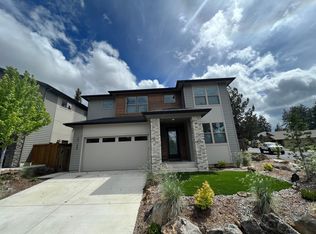225 SW Cleveland Ave, Bend, OR 97702