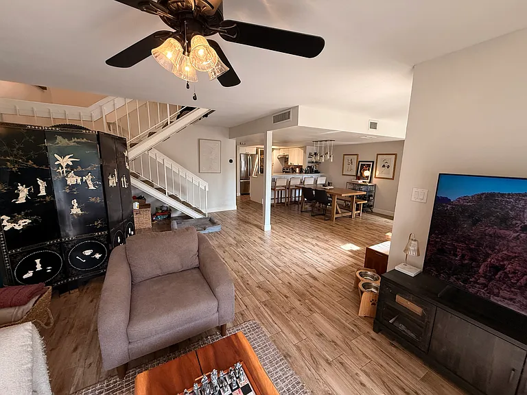 5601 N 79th St #3 — Photo 4