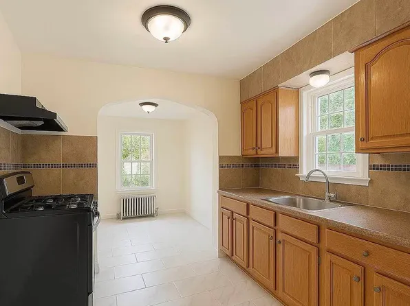 115-54 218th Street image 6 of 10