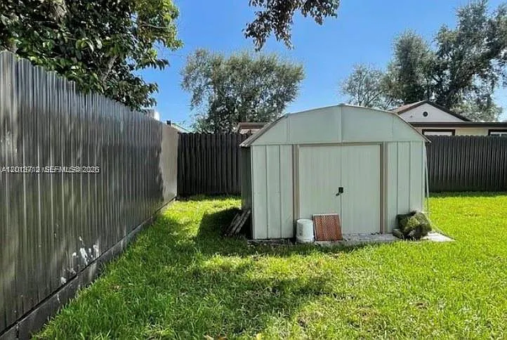 6820 SW 13th Ter — Photo 20