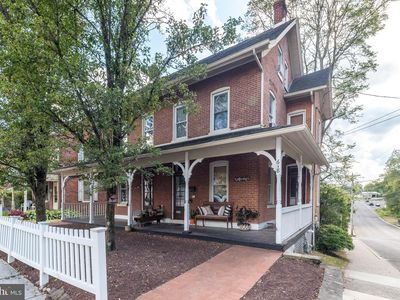 618 W Walnut St, Perkasie, PA, 18944