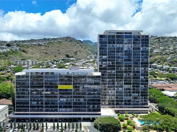 4300 Waialae Ave APT B1004, Honolulu, HI 96816