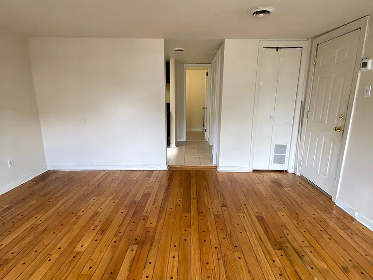 314 N 39th St #6 — Photo 3