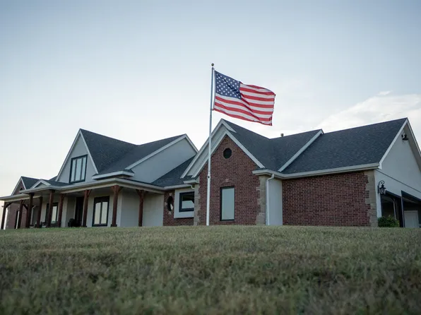 5721-1 NW Humphrey Rd, Topeka, KS 66618