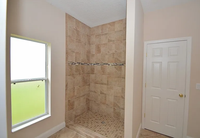 12 Lamar Ln — Photo 17