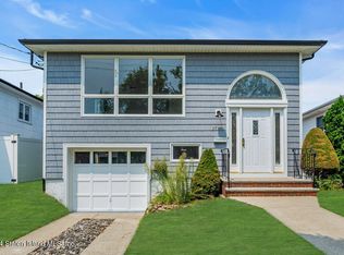 573 Rathbun Ave, Staten Island, NY 10312