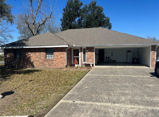 621 Topsy Rd, Lake Charles, LA 70607