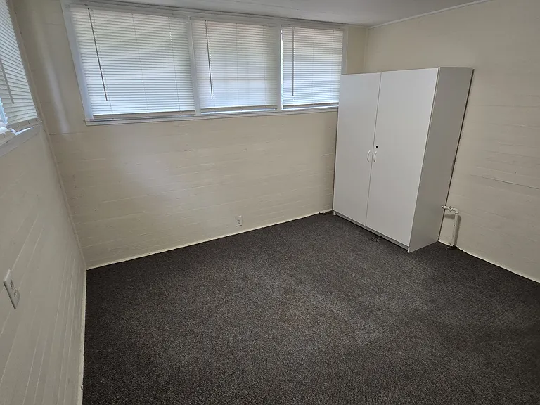 1042 McMillan St NW — Photo 12