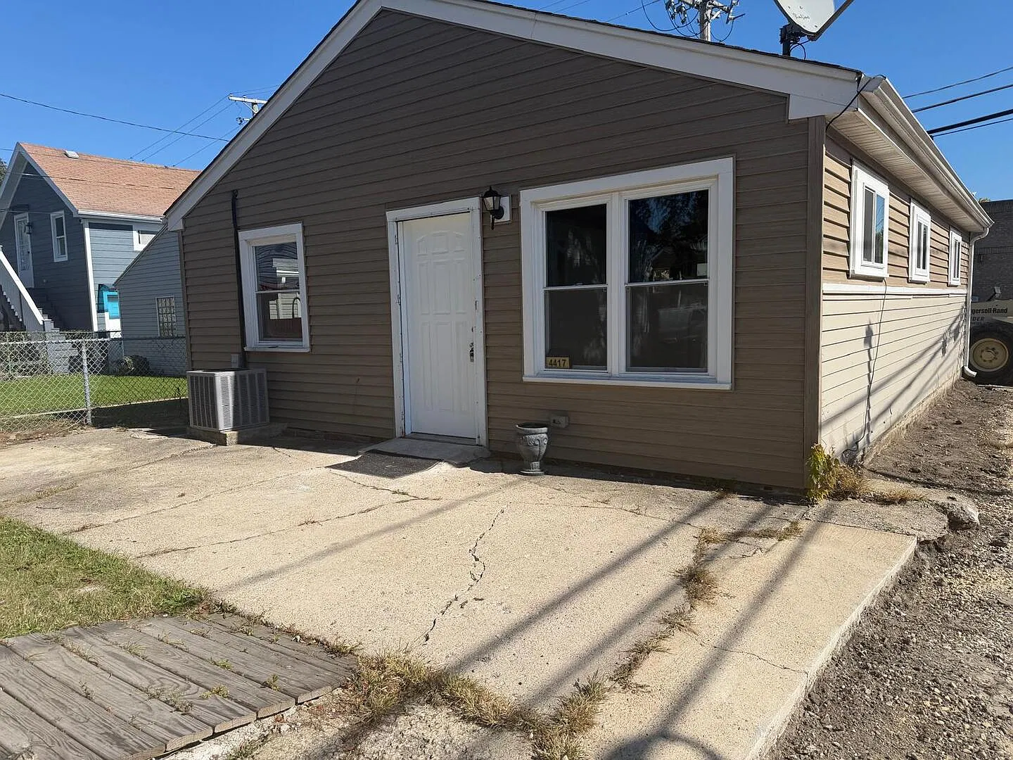 2 bed, 1000 sqft, $2,195 — Photo 2