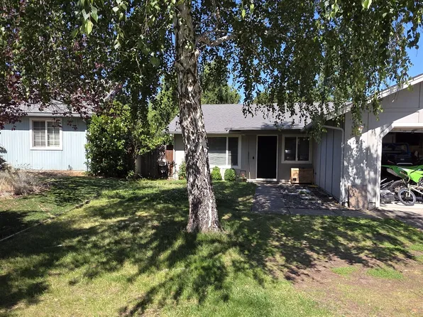 123 Eagle View Dr, Eagle Pt, OR 97524