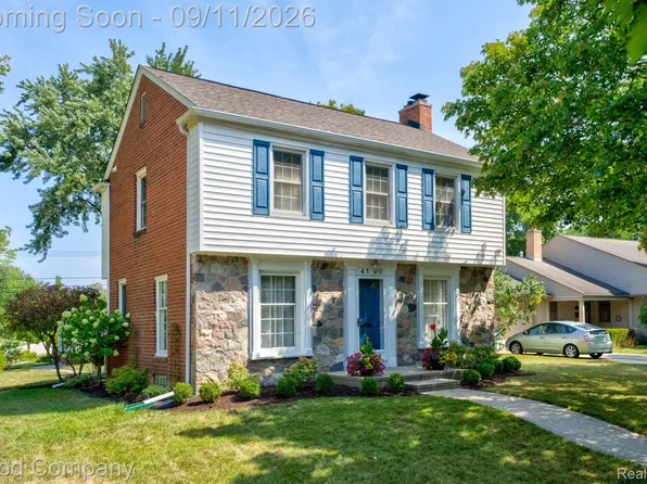 4190 Arlington Dr, Royal Oak, MI 48073