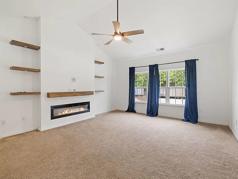 721 Tyler Way — Photo 22