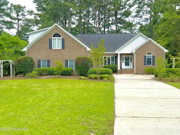 6104 Falcon Drive, New Bern, NC 28560