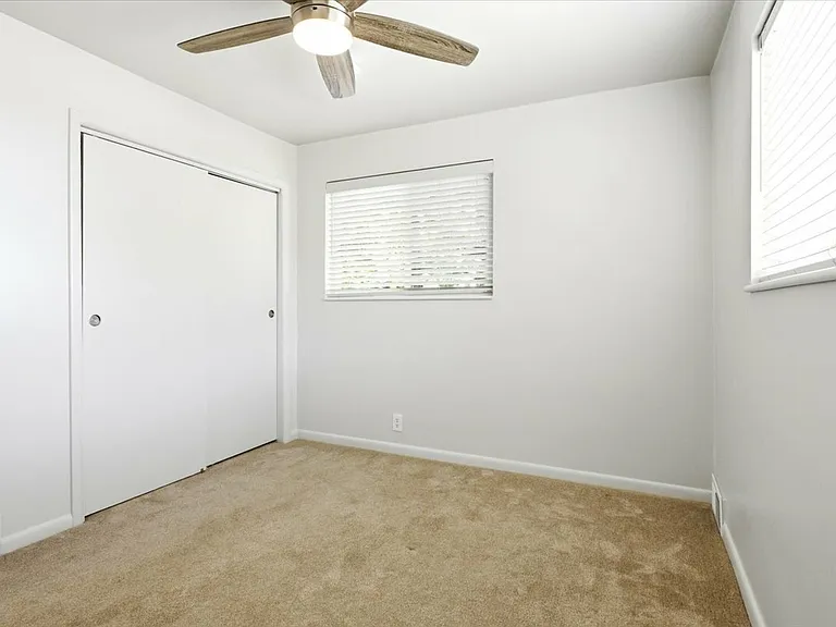 3036 S Sequoia Dr — Photo 20