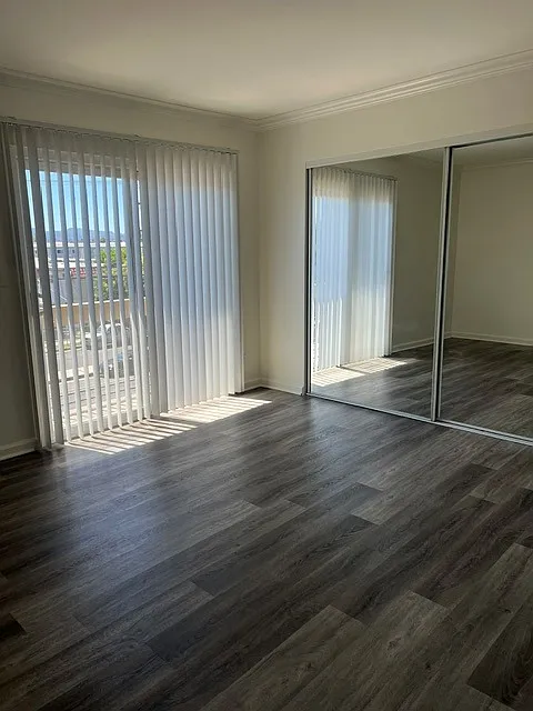 2 bed, 700 sqft, $2,475 — Photo 4
