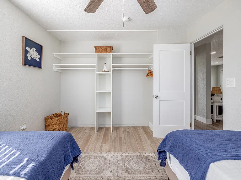 54 Rivershore Dr — Photo 13