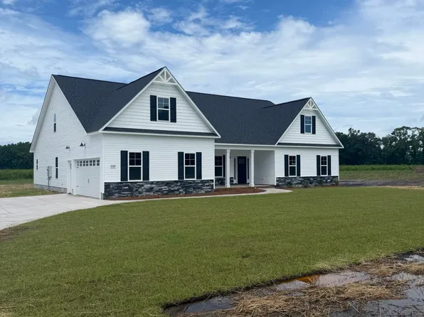 2769 Belgrade Swansboro Road, Maysville, NC 28555