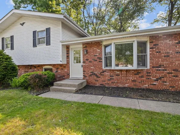 2123 Lapine St, Portage, IN 46368