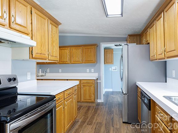 3rd image of 348 John Thrift Rd