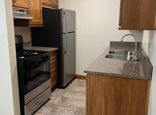 99 Todd Ave #C6, Hermitage, PA 16148