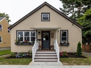 19 Bolton Rd, Dartmouth, MA 02748