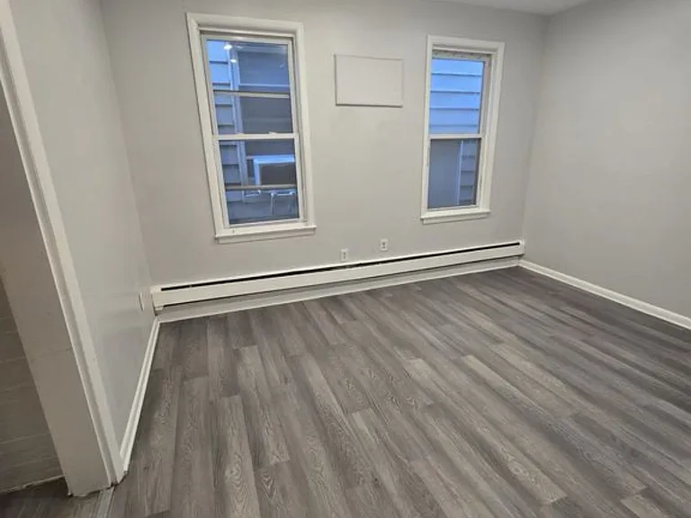 46 Hawkins St #6D — Photo 4