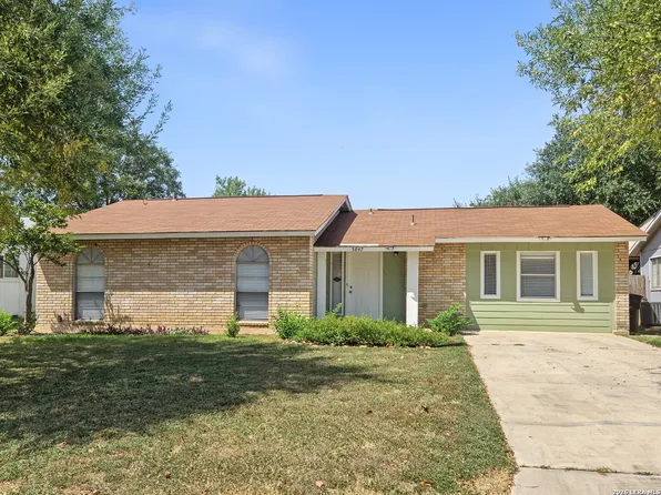 5847 Cliffmont Drive, San Antonio, TX 78250