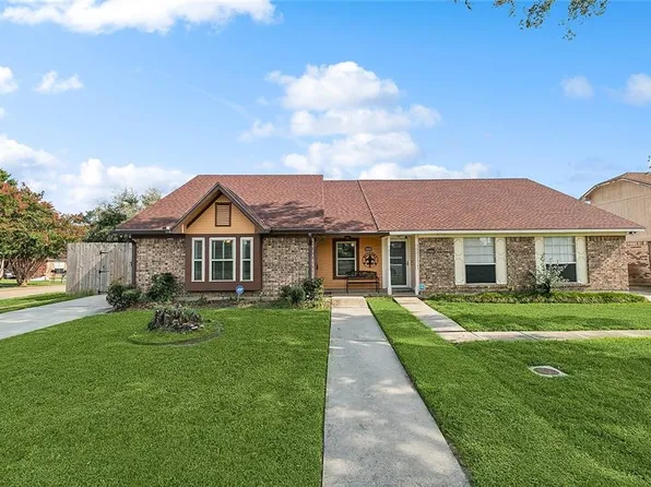 1904 Snowbird Dr, Harvey, LA 70058