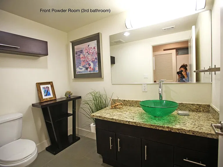 5232 Satsuma Ave #202 — Photo 19