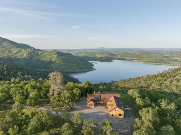 6399 Filly Ln, Angels Camp, CA 95222