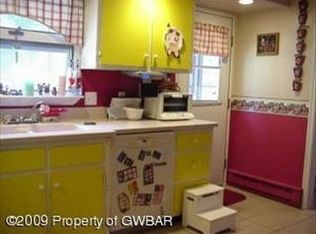 256 Troxell Switch Rd, Dallas, PA 18612