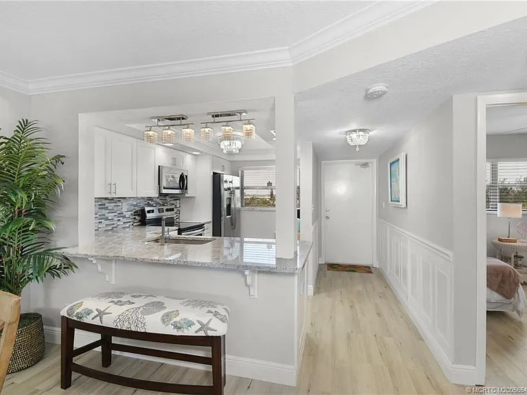 10310 S Ocean Dr #504 — Photo 10