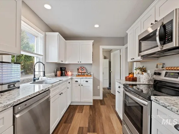 317 C Ave, Wilder, ID 83676