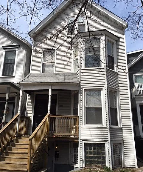 1116 W Wellington Ave #1 — Photo 1