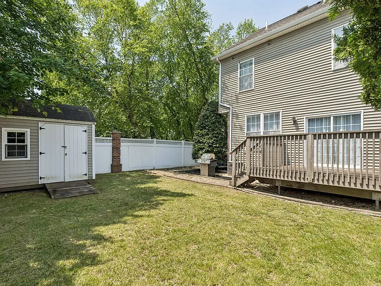 3521 Reserve Dr — Photo 32