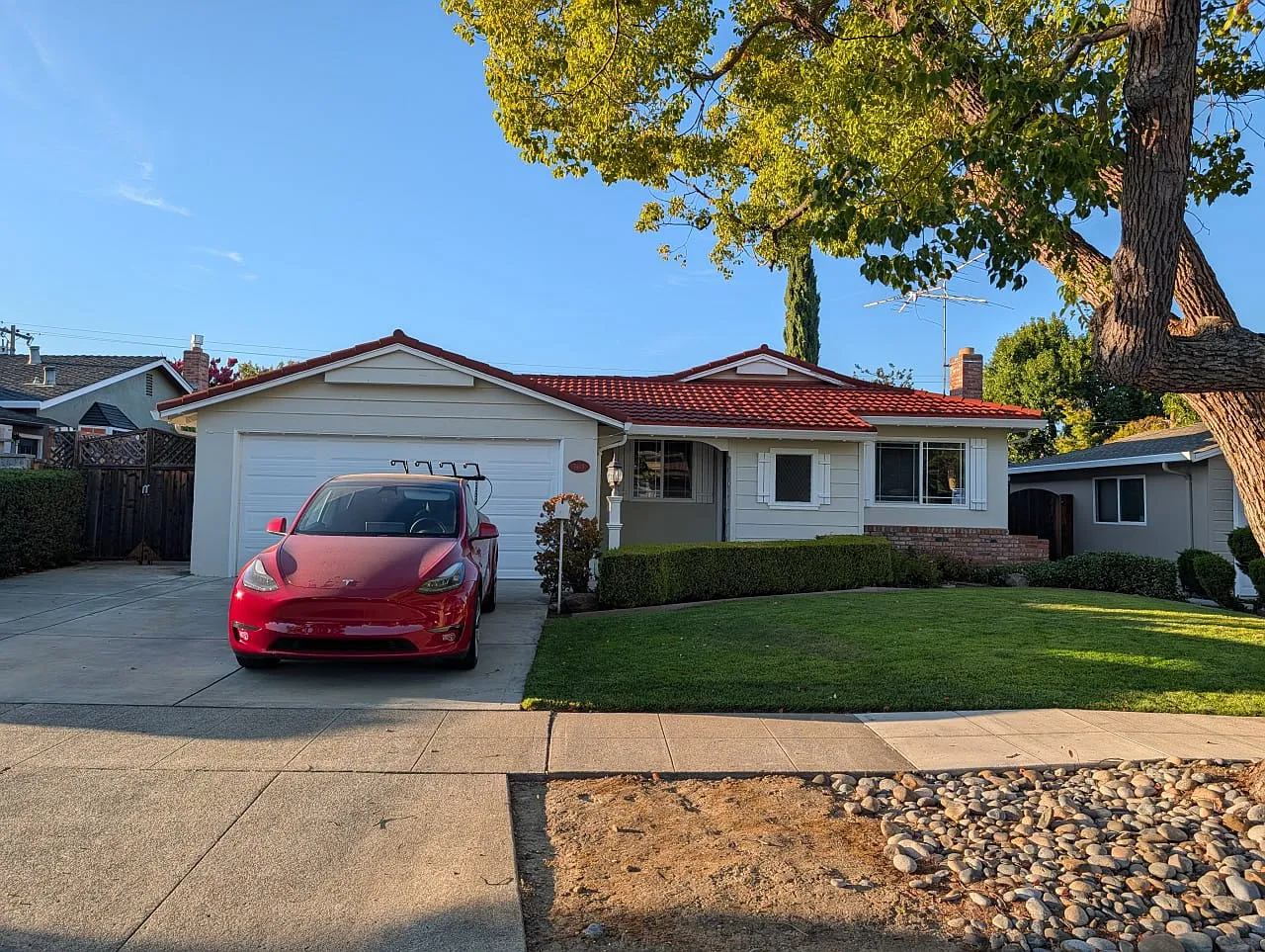 7409 Stanford Pl — Photo 1