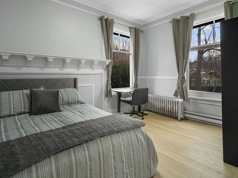 504 Stewart Ave — Photo 121