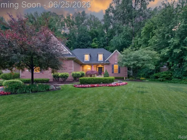 2512 Campbell Ct, Canton, MI 48188