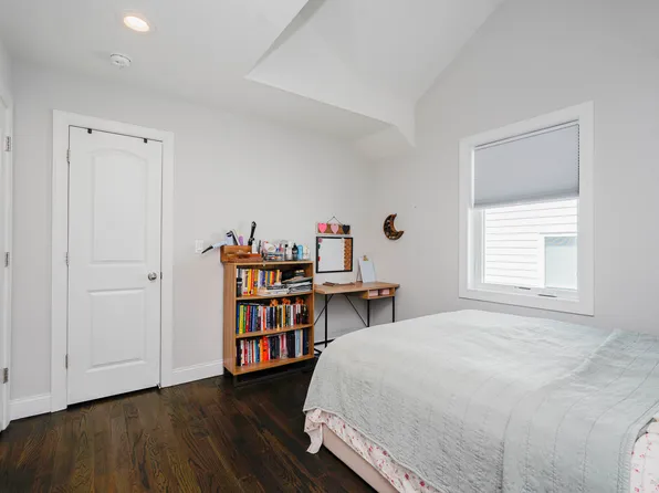 634 Darlington Avenue image 8 of 16