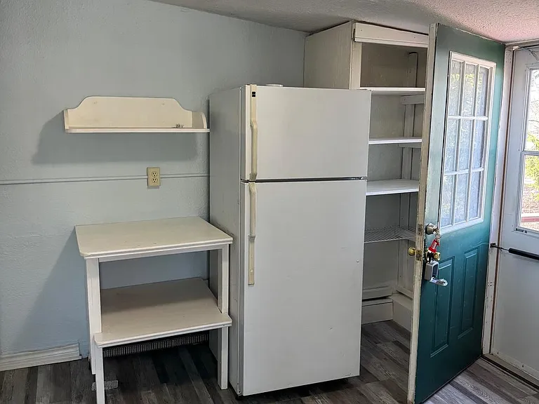 21 W Maple St #2 — Photo 3