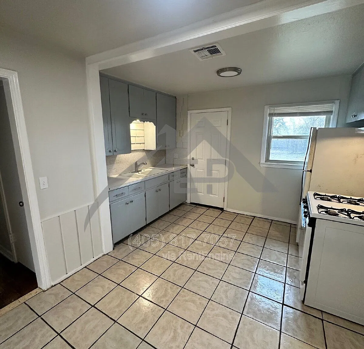 2 bed, 1.0 bath, 720 sqft, $1,150 — Photo 2