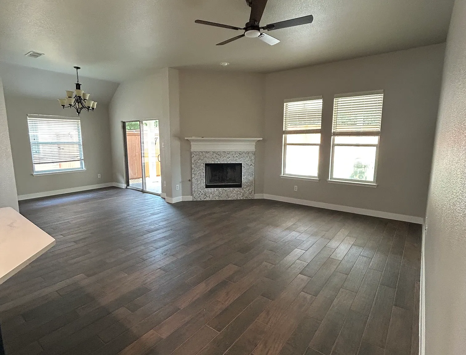 3 bed, 2260 sqft, $2,850 — Photo 3