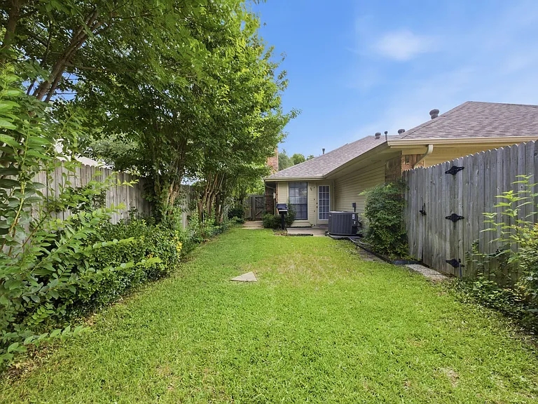 2103 Overview Ln — Photo 26