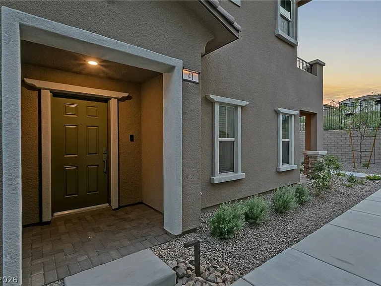 41 Lomita Heights Dr — Photo 45