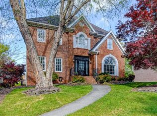 1752 Curraghmore Rd, Clemmons, NC 27012