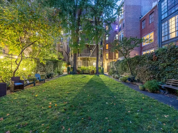 360 West 21st Street image 21 of 21